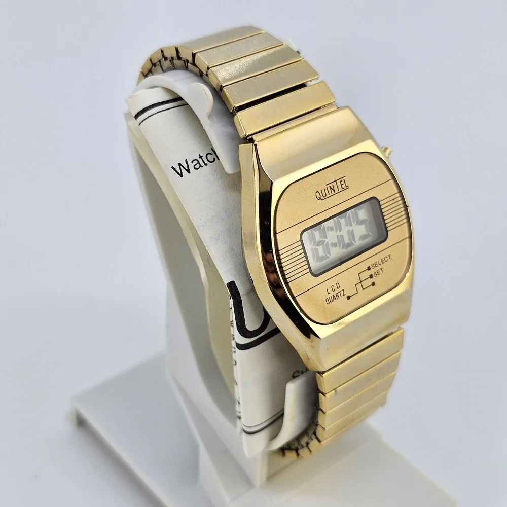 VTG Quintel Digital Unisex Watch 33MM DayDate Gold Expandable Band 6